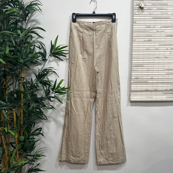 Sleeveless Blazer & Pant Set - Picture 8 of 8